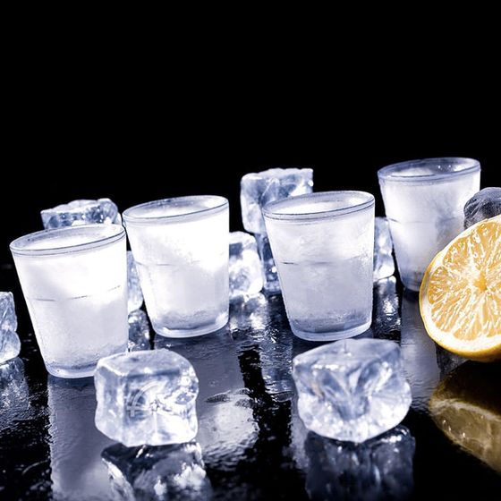 Охлаждащи чашки за алкохол