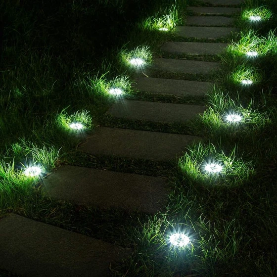 Соларна LED лампа за градина (4 броя)